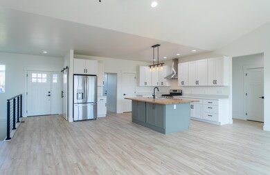 Photo's of similar home.