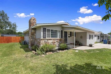 1520 E Sherman Ave, Nampa, ID 83686 - photo 2