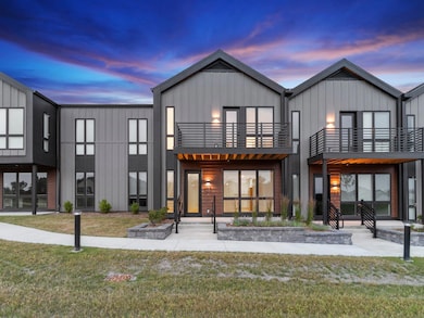 9378 S Alder Place unit 103, Oak Creek, WI 53154 - photo 3