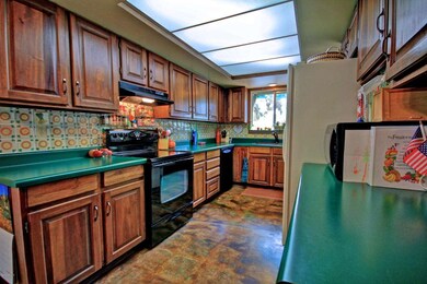 1409 E. Nicolet Ave