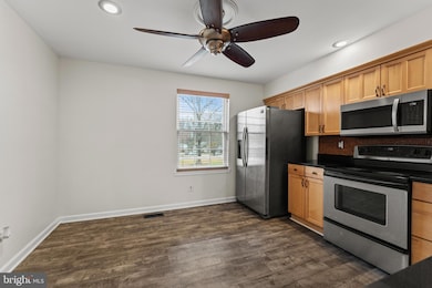 2647 Ebony Rd, Parkville, MD 21234 - photo 5