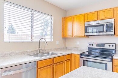 1404 S Crossbow Ct unit III, Chandler, AZ 85286 - photo 6