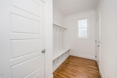7-web-or-mls-1215 Chaney (3 of 28)