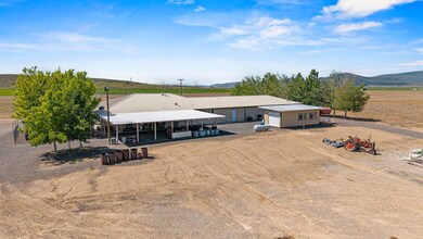 891 Cross Rd, Klamath Falls, OR 97603 - photo 2