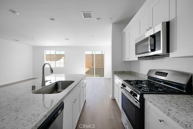 32909 Manhattan Ave, Menifee, CA 92596 - photo 4