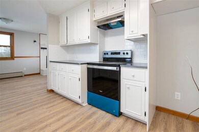 11 Ida Cir, Rochester, NH 03868 - photo 4