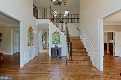 7925 Hollington Place, Fairfax Station, VA 22039 - photo 2