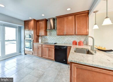 13945 Baton Rouge Ct, Centreville, VA 20121 - photo 6