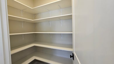 706 Tambour Ct, de Pere, WI 54115 - photo 6