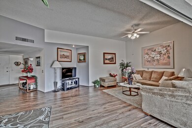 17442 N Boswell Blvd, Sun City, AZ 85373 - photo 2