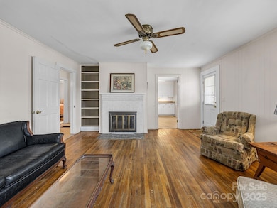 1420 W Lakeshore Dr, Landrum, SC 29356 - photo 7