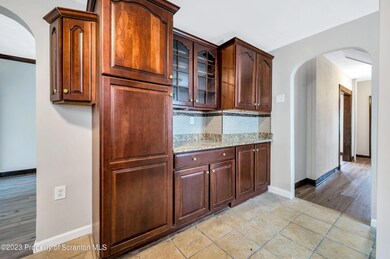 1426 Adams Ave, Scranton, PA 18509 - photo 6