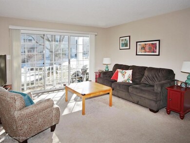 91 Players Cir, Tinton Falls, NJ 07724 - photo 5