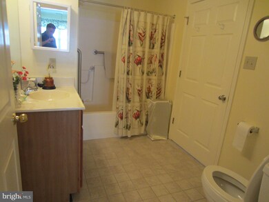 103 Knollwood Ct, Winchester, VA 22602 - photo 6