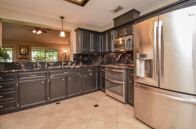 130 Nancy St, Alvin, TX 77511 - photo 7