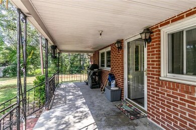 138 Air Mail Dr, Hendersonville, NC 28792 - photo 4