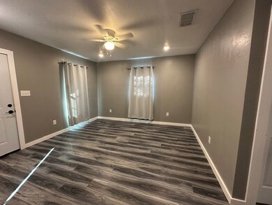 414 W Jefferson St, van Alstyne, TX 75495 - photo 2