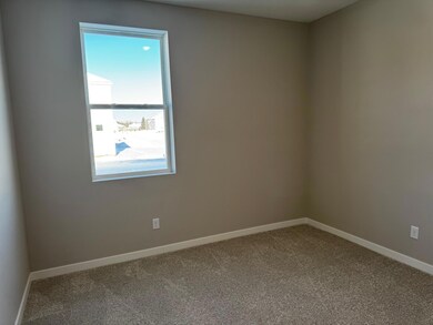 12736 Farnham Ln, Rogers, MN 55374 - photo 7