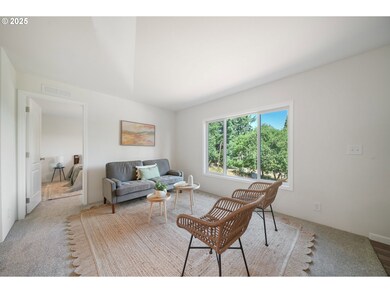 659 Charles St, Yoncalla, OR 97499 - photo 6