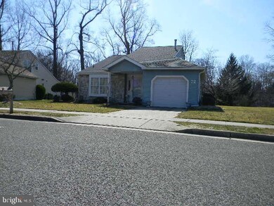 72 Lakebridge Dr, Woodbury, NJ 08096 - photo 2