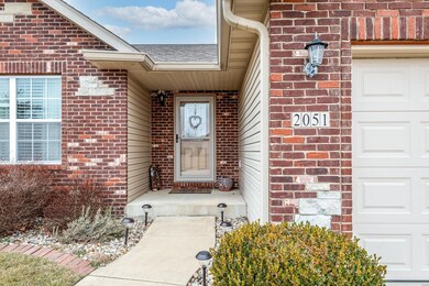 2051 Briarbend Ct, Maryville, IL 62062 - photo 2