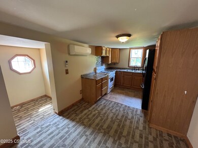 315 W 2nd St, Nescopeck, PA 18635 - photo 6