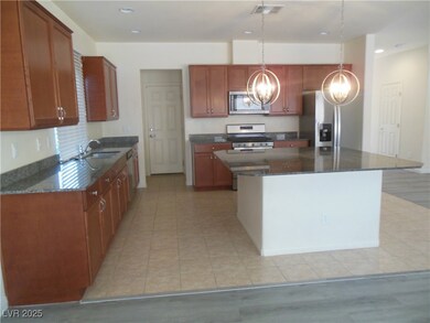 6386 Jackson Spring Rd, Las Vegas, NV 89118 - photo 4