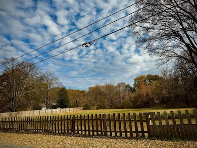 3520 Cook Rd, Memphis, TN 38109 - photo 3