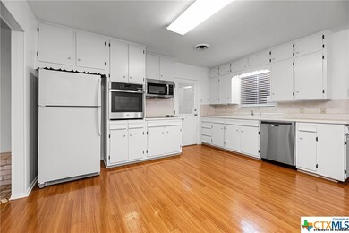 1364 Rivercrest Dr, New Braunfels, TX 78130 - photo 4