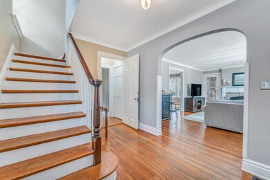 2434 Bryden Rd, Columbus, OH 43209 - photo 2