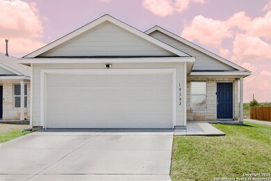10502 Torroja Way, Converse, TX 78109 - photo 2