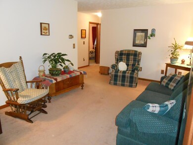 6583 Hitler Road 2, Circleville, OH 43113 - photo 4