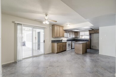 1551 E Florian Cir Mesa AZ-large-005-2-D