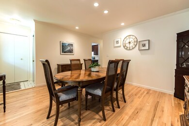 2972 Sheffield Ct, Ann Arbor, MI 48105 - photo 4