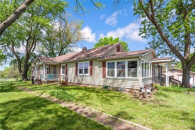 22010 W 191st St, Spring Hill, KS 66083 - photo 4