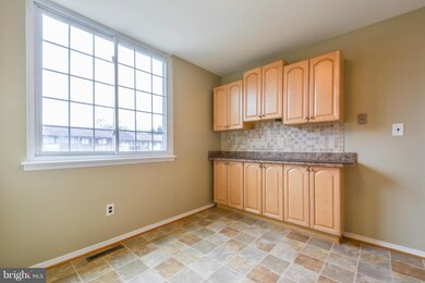 9260 Bellbeck Rd, Parkville, MD 21234 - photo 7