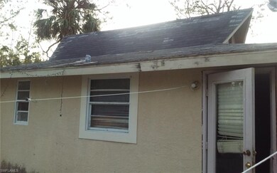 Roof rear