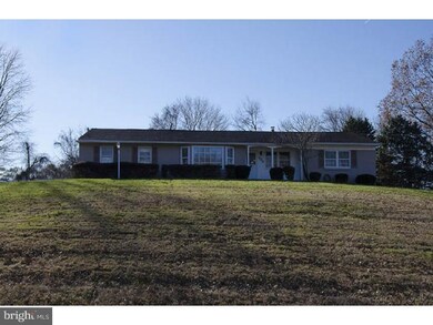 106 Cambridge Dr, Glen Mills, PA 19342 - photo 3