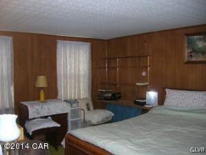 263 Brown St, Tamaqua, PA 18252 - photo 5