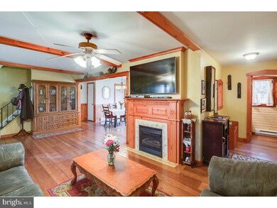21 S Chestnut Ct, Perkasie, PA 18944 - photo 4