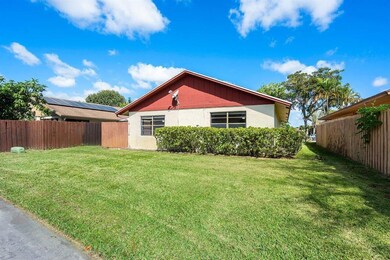 5356 Mendoza St, West Palm Beach, FL 33415 - photo 4