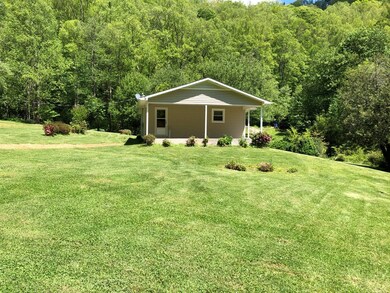 10 Arctic Ln, Sylva, NC 28779 - photo 2
