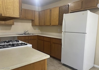 6941 Appleton Dr, Las Vegas, NV 89156 - photo 4