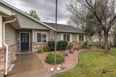 5 Front Exterior View 4