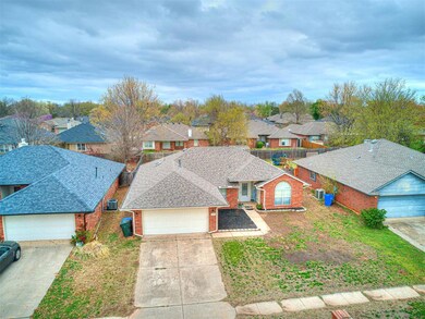 605 Night Hawk Dr, Norman, OK 73072 - photo 4