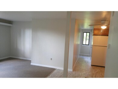 80 Robert Ct unit B, Manchester, NH 03103 - photo 5