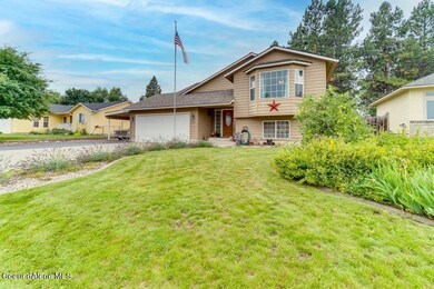2Front of home.jpg-SMALL