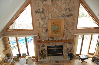 122 Buckboard Ln, Hawley, PA 18428 - photo 2