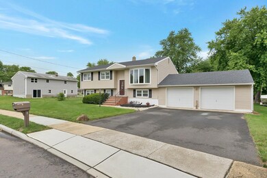 49 roberta Dr