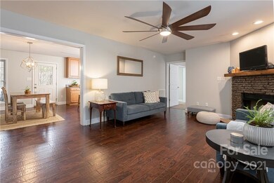 11 Morning Star Dr, Leicester, NC 28748 - photo 4